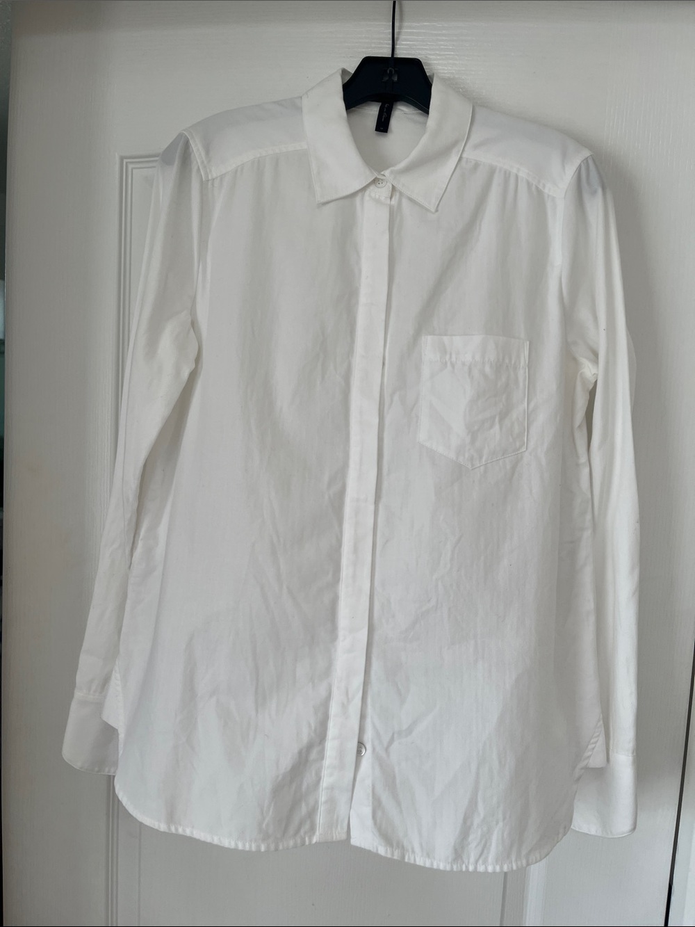 BCBGMaxAzria White Long-Sleeve Dress Shirt, M